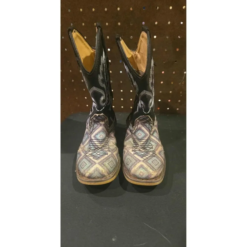 Little girls Ropers boots size 9